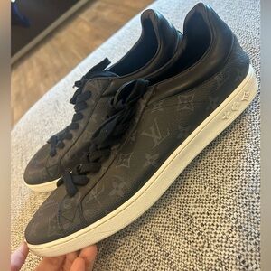 Louis Vuitton LV Luxembourg shoe Black and gray 
size 12 US , size 11 men’s